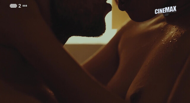 Beatriz Godinho nude - Scenes of a Love Life (2019)