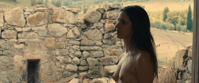 Virginie Efira nude, Daphne Patakia nude - Benedetta (2021)