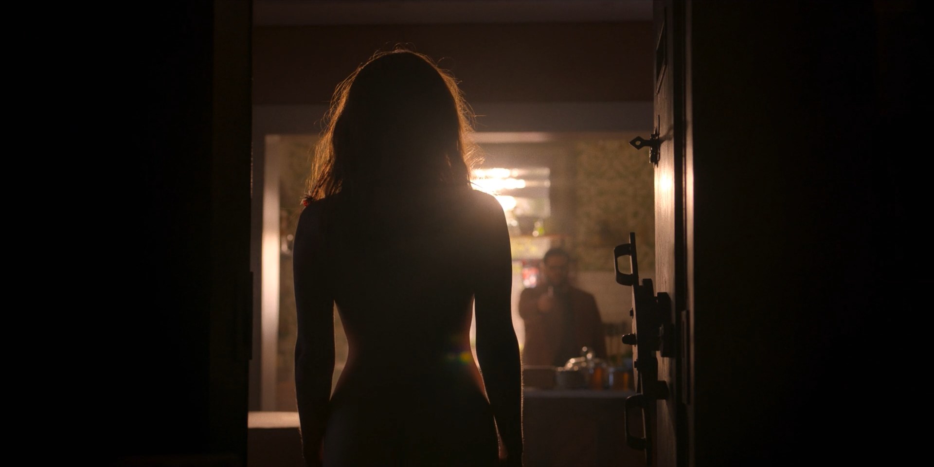 Isla Fisher nude – Wolf Like Me s01e01e03e05e06 (2022)