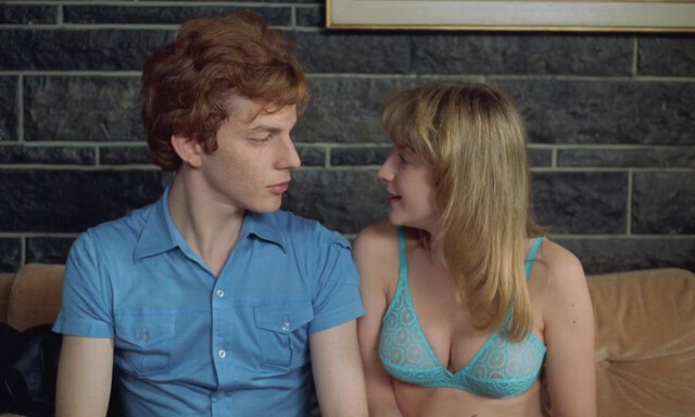 Ludivine Sagnier nude, Anna Levine sexy – Water Drops on Burning Rocks (Gouttes d'eau sur pierres brulantes) (2000)