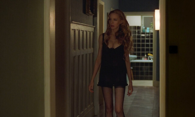 Ludivine Sagnier nude, Anna Levine sexy – Water Drops on Burning Rocks (Gouttes d'eau sur pierres brulantes) (2000)