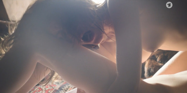 Valerie Stoll nude, Lia von Blarer nude – Eldorado KaDeWe - Jetzt ist unsere Zeit s01e01-06 (2021)