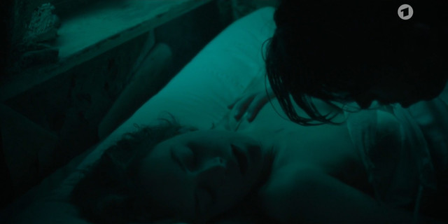 Valerie Stoll nude, Lia von Blarer nude – Eldorado KaDeWe - Jetzt ist unsere Zeit s01e01-06 (2021)