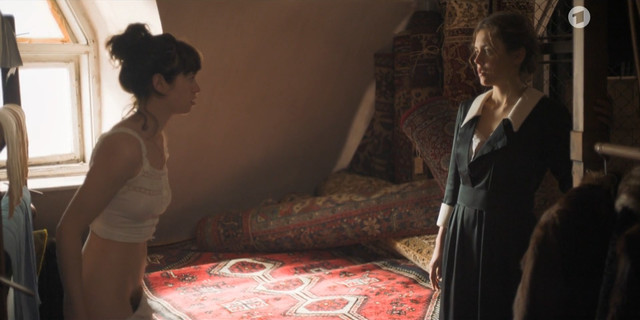 Valerie Stoll nude, Lia von Blarer nude – Eldorado KaDeWe - Jetzt ist unsere Zeit s01e01-06 (2021)