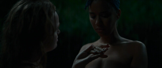 Jasmin Savoy Brown nude, Liv Hewson nude – Yellowjackets s01e06 (2021)