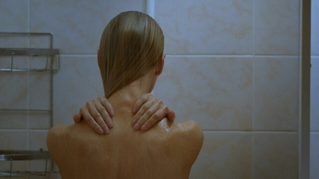 Ekaterina Vilkova sexy, Polina Povtar sexy – Mamy chempionov s01e01e08e10e11e16e18 (2019)