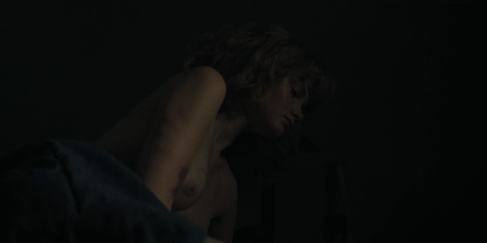 Emma Laird nude, Natasha Marc nude – Mayor of Kingstown s01e07 (2021)