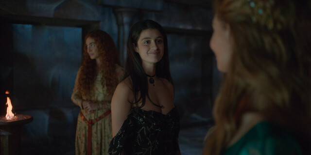 Freya Allan sexy, Agnes Born nude, Anya Chalotra sexy – The Witcher s02e01e03 (2021)