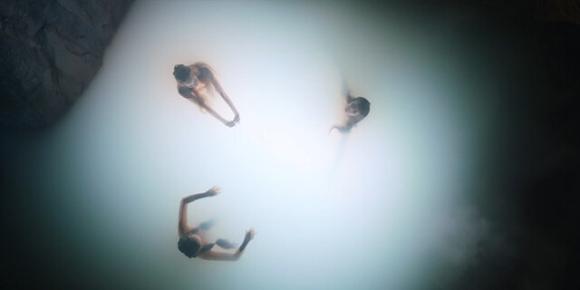 Freya Allan sexy, Agnes Born nude, Anya Chalotra sexy – The Witcher s02e01e03 (2021)