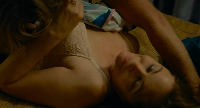 Emmanuelle Beart nude, Alix Coudray nude, Cassandre Chambraux nude, Marie Zabukovec nude – L'etreinte (2021)