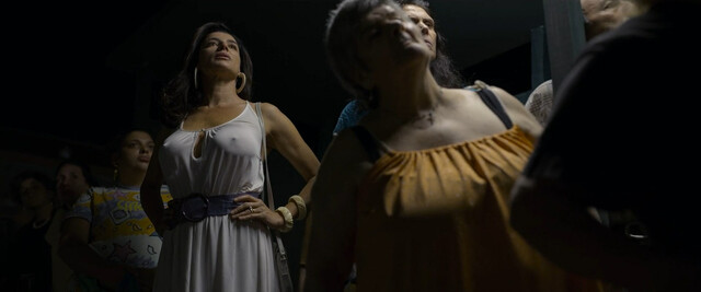 Luisa Ranieri nude, Cristiana Dell'Anna sexy, Sofya Gershevich sexy – The Hand of God (E stata la mano di Dio) (2021)