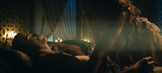 Dominique Devenport nude, Paula Kober sexy – Sisi s01e01-05 (2021)