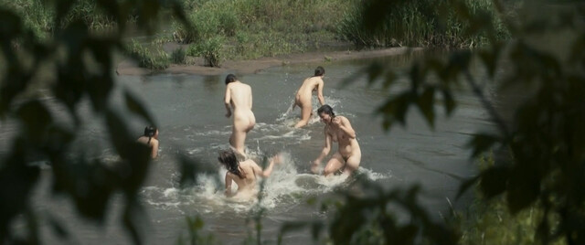 Agata Turko nude, Anna Szymanczyk nude, Maria Sobocinska nude– Wesele (2021)