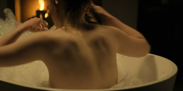 Victoria Pedretti sexy, Tati Gabrielle sexy, Shalita Grant sexy – YOU s03e01-08 (2021)