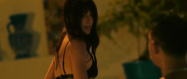 Cindy Miranda nude, Sunshine Guimary nude – House Tour (2021)