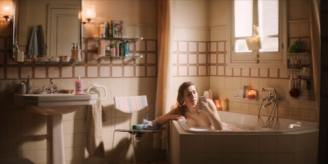 Abril Zamora nude, Andrea Guasch sexy, Maria Maroto nude – Todo lo otro s01e01-05 (2021)