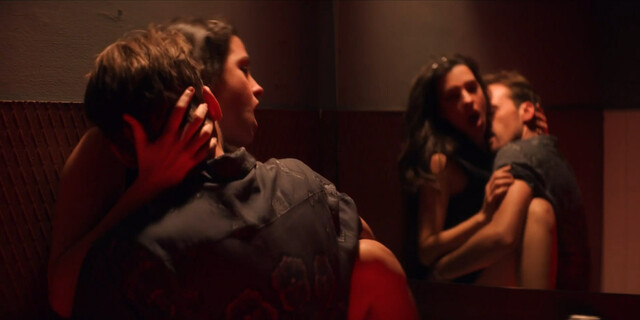 Abril Zamora nude, Andrea Guasch sexy, Maria Maroto nude – Todo lo otro s01e01-05 (2021)