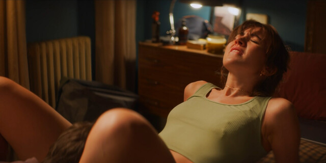 Abril Zamora nude, Andrea Guasch sexy, Maria Maroto nude – Todo lo otro s01e01-05 (2021)