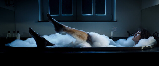 Honorine Magnier nude, Eugenie Derouand sexy – The Advent Calendar (2021)