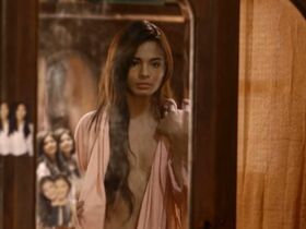 Lovi Poe sexy – Guni Guni (2012)