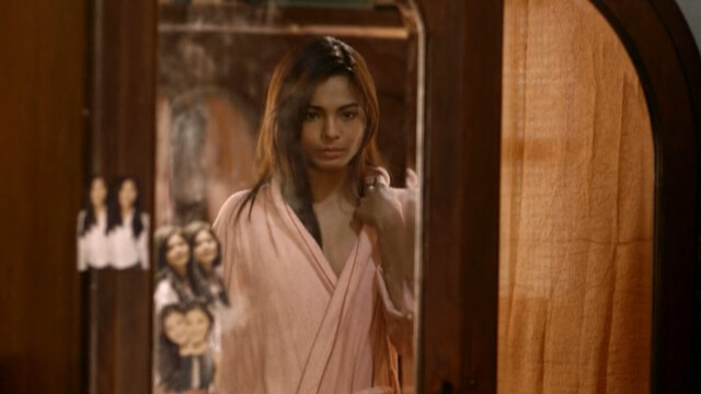 Lovi Poe sexy – Guni Guni (2012)