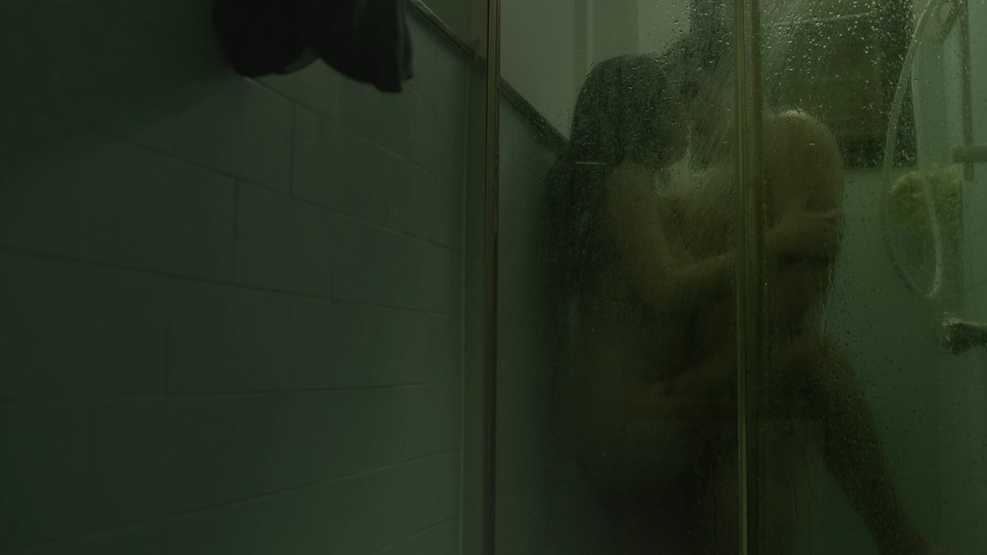 Sarah Holmes nude, Pau Benitez nude, Alexa Miro nude, Candice Ramos nude, Chloe Reyes nude – A Girl and a Guy (2021)