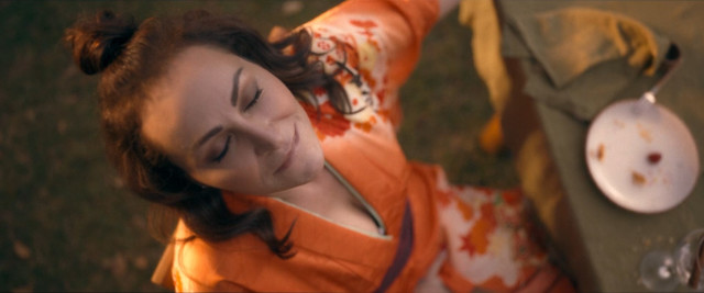 Melanie Olivares sexy, Maria Leon sexy, Aixa Villagran nude, Gisela Arnao nude, Pilar Castro sexy – More the Merrier (Donde caben dos) (2021)