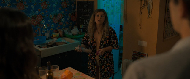 Melanie Olivares sexy, Maria Leon sexy, Aixa Villagran nude, Gisela Arnao nude, Pilar Castro sexy – More the Merrier (Donde caben dos) (2021)