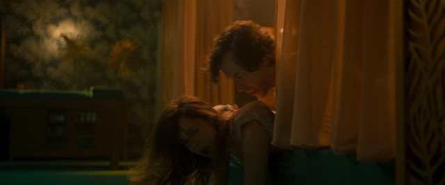 Melanie Olivares sexy, Maria Leon sexy, Aixa Villagran nude, Gisela Arnao nude, Pilar Castro sexy – More the Merrier (Donde caben dos) (2021)