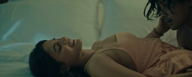 Lovi Poe nude, Rhen Escano nude – The Other Wife (2021)