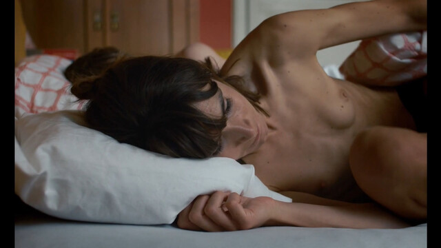 Lea Draeger nude, Dagna Litzenberger-Vinet nude – Das Madchen und die Spinne (2021)