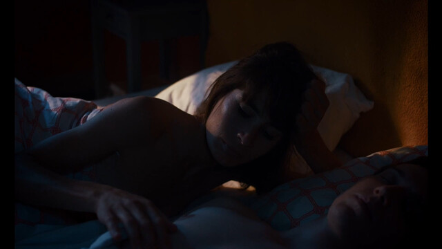 Lea Draeger nude, Dagna Litzenberger-Vinet nude – Das Madchen und die Spinne (2021)