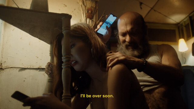 Sarah Patricia Gill sexy, Emma Ribbot sexy – Sitsit (2020)