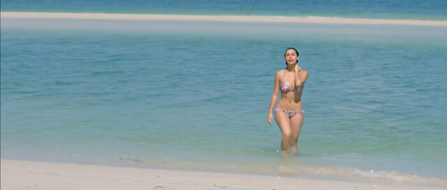 Andi Eigenmann sexy, Arci Munoz sexy, Bela Padilla sexy, Yassi Pressman sexy – Camp Sawi (2016)