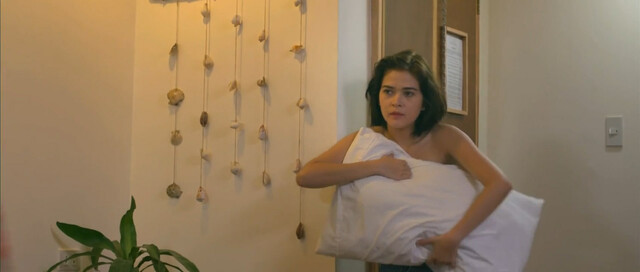 Andi Eigenmann sexy, Arci Munoz sexy, Bela Padilla sexy, Yassi Pressman sexy – Camp Sawi (2016)