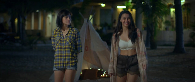 Andi Eigenmann sexy, Arci Munoz sexy, Bela Padilla sexy, Yassi Pressman sexy – Camp Sawi (2016)