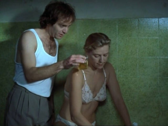 Dafna Rechter nude, Assi Levy nude – Urban Feel - Kesher Ir (1999)
