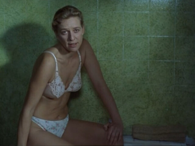 Dafna Rechter nude, Assi Levy nude – Urban Feel - Kesher Ir (1999)