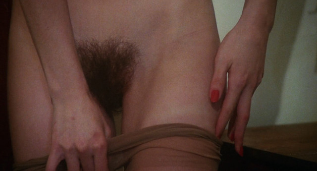 Bridgette Monet nude, Linda Shaw nude, Lisa De Leeuw nude – Sorority Sweethearts (1983)