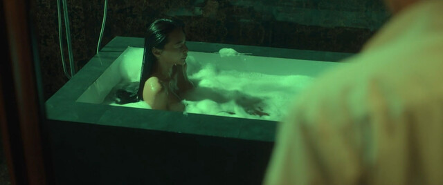 Kylie Verzosa nude, Louise de los Reyes sexy – The Housemaid (2021)