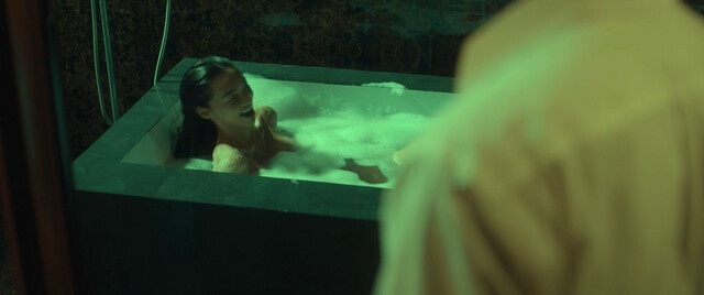 Kylie Verzosa nude, Louise de los Reyes sexy – The Housemaid (2021)