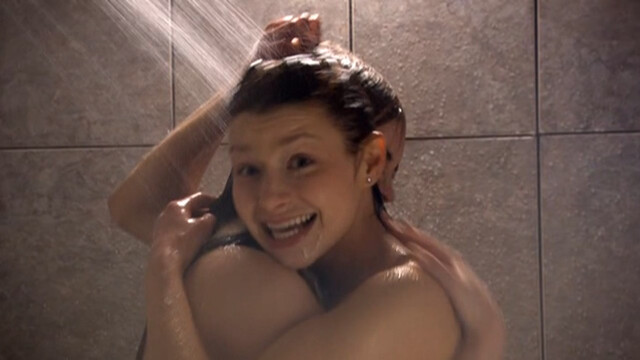 Anna Kazyuchits nude, Elena Polyakova nude – My umrem vmeste (2004)