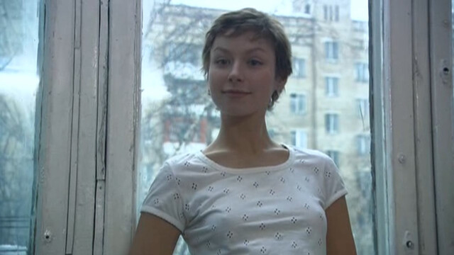 Anna Kazyuchits nude, Elena Polyakova nude – My umrem vmeste (2004)