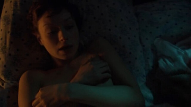 Anna Kazyuchits nude, Elena Polyakova nude – My umrem vmeste (2004)