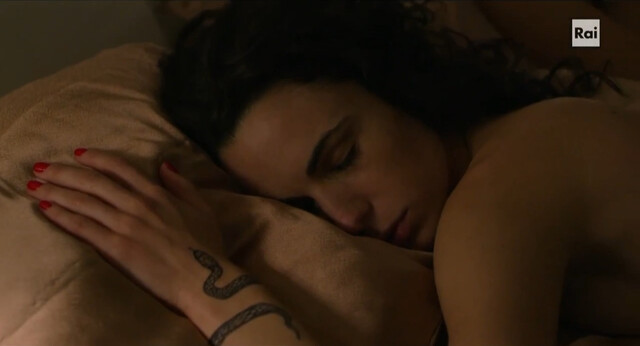 Elisa Cocco sexy, Claudia Pandolfi nude, Margherita Laterza nude, Francesca Colucci nude – Un professore s01e01e04e06 (2021)