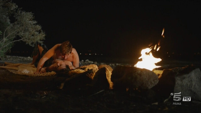 Claudia Pandolfi nude, Erika Aurora nude – Il tredicesimo apostolo - La rivelazione s02e08 (2014)