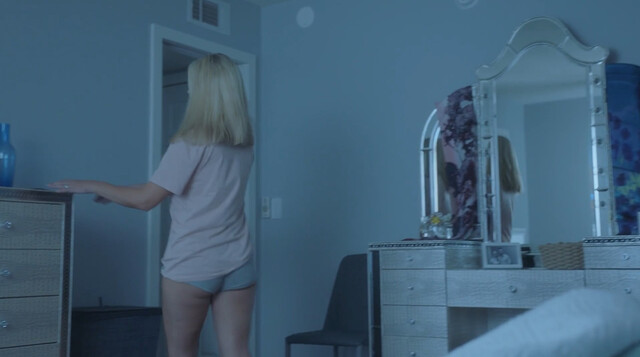 Murisa Harba sexy, Charlotte Beckett sexy – The Shattering (Morok) (2021)