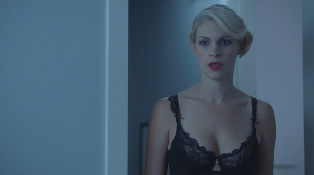 Murisa Harba sexy, Charlotte Beckett sexy – The Shattering (Morok) (2021)