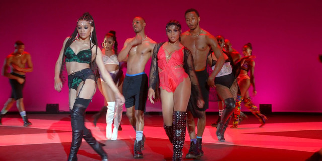 Chelsea Tavares sexy, Samantha Logan sexy, Geffri Maya Hightower sexy – All American s03e16-17 (2021)