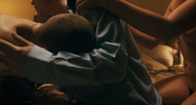 Nina Meurisse nude, Clara Ponsot nude – Complices (2009)
